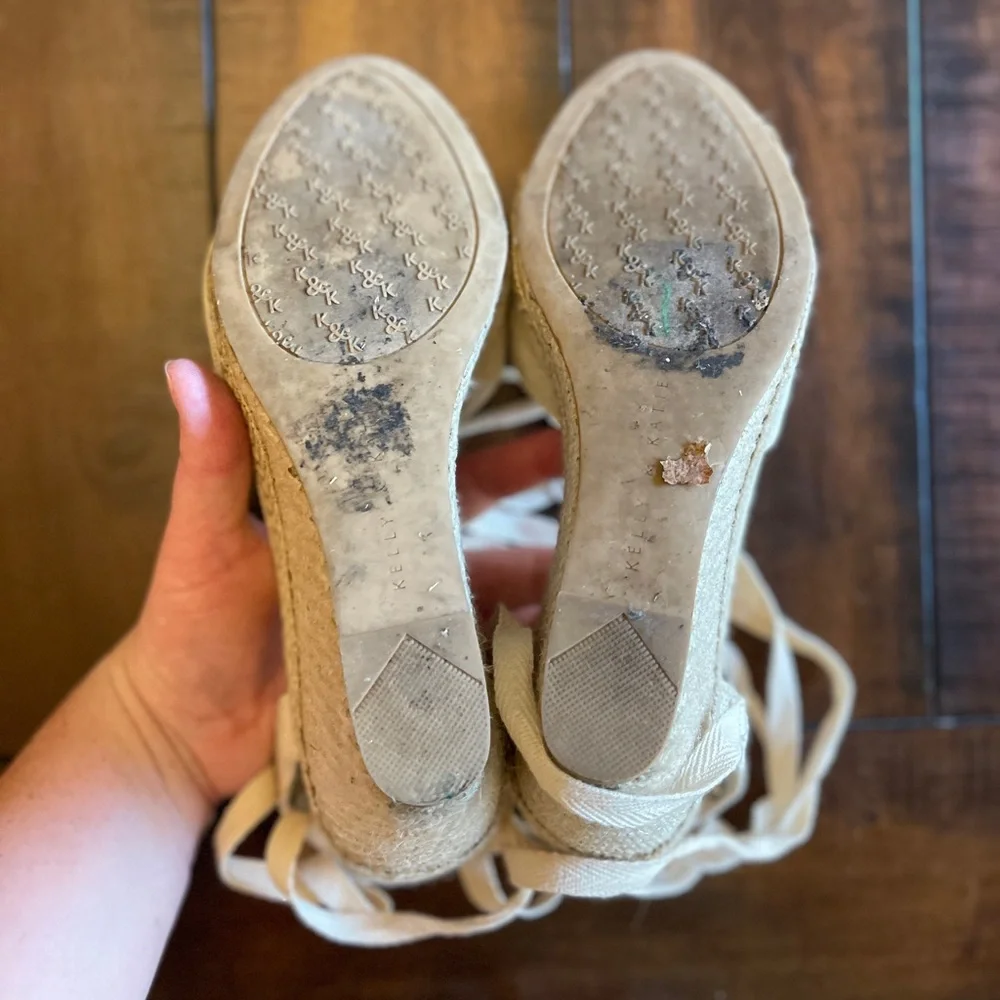 KELLY & KATIE Metallic Wrap Wedge Sandals, size 8.5 - Picture 6 of 7